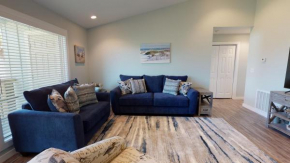 AH-C210 Newly remodeled 2nd Floor Condo, Close to Marina and Ferry